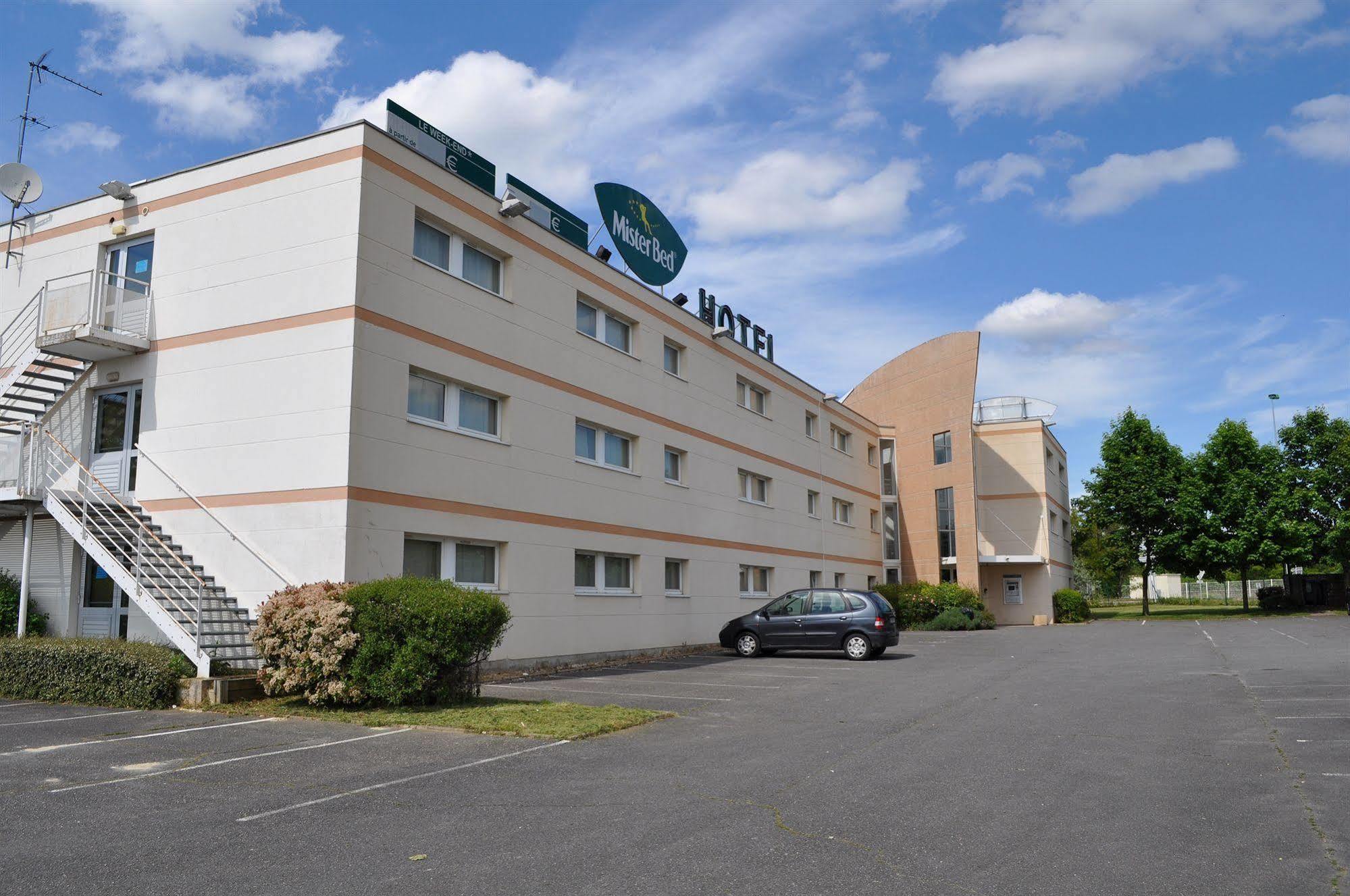 Hotelf1 Bourges Le Subdray La Chapelle-Saint-Ursin Exterior foto